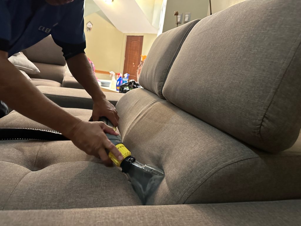 lavado de muebles de sala y sofas